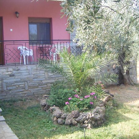 Studios Elianthos Скала-Каллирахис Экстерьер фото