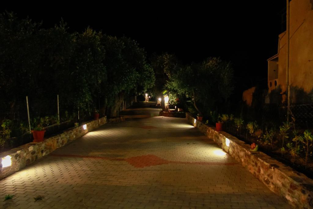 Studios Elianthos Скала-Каллирахис Экстерьер фото
