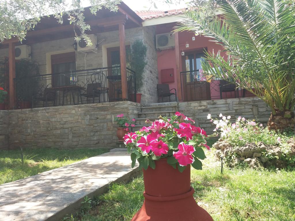 Studios Elianthos Скала-Каллирахис Экстерьер фото